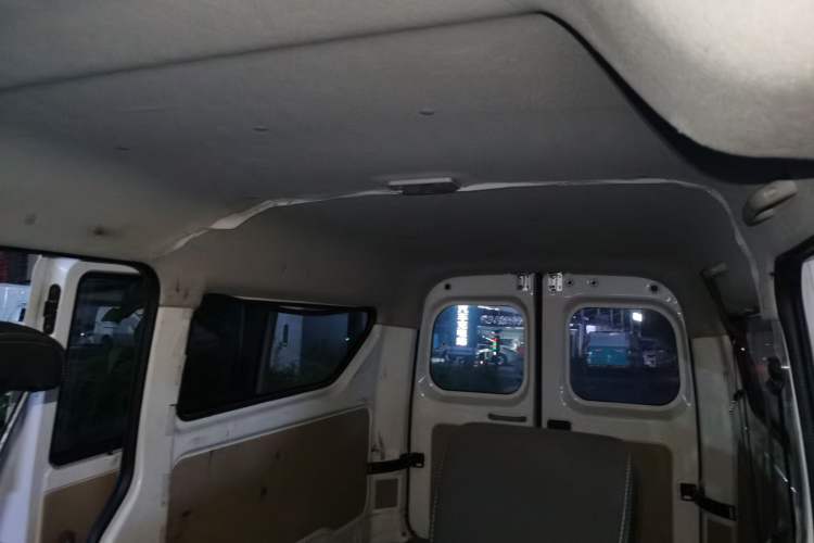 Used CHANGAN KUAYUE Xing V5 EV 2023 Smart Edition 6-Seater Headliner