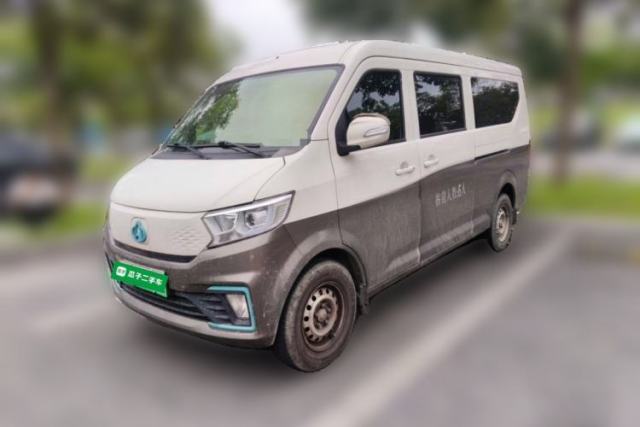 Used CHANGAN KUAYUE Xing V5 EV 2024 Luxury Model 6-Seater Gullwing Doors