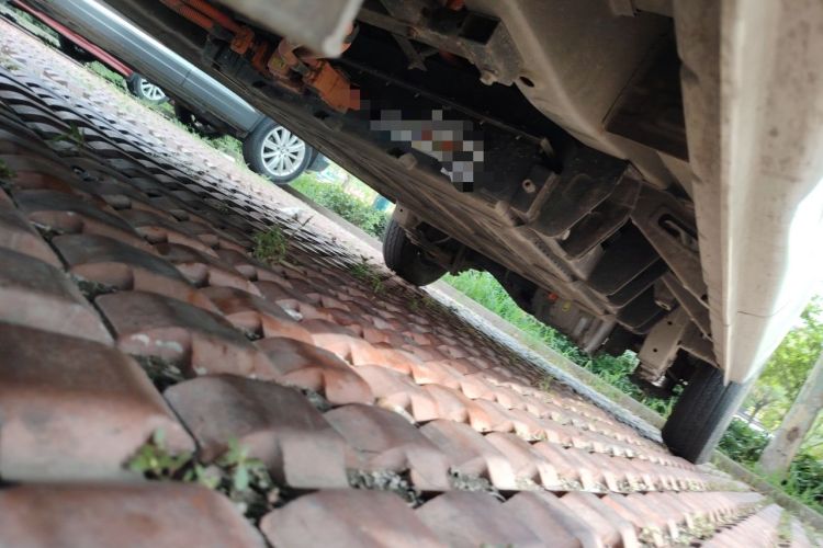 Used CHANGAN KUAYUE Xing V5 EV  Chassis Front Left