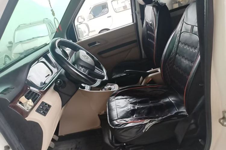 Used CHANGAN KUAYUE Xing V5 EV 2024 Smart Edition 6-Seater Side-Hinged Doors Left Front Seat