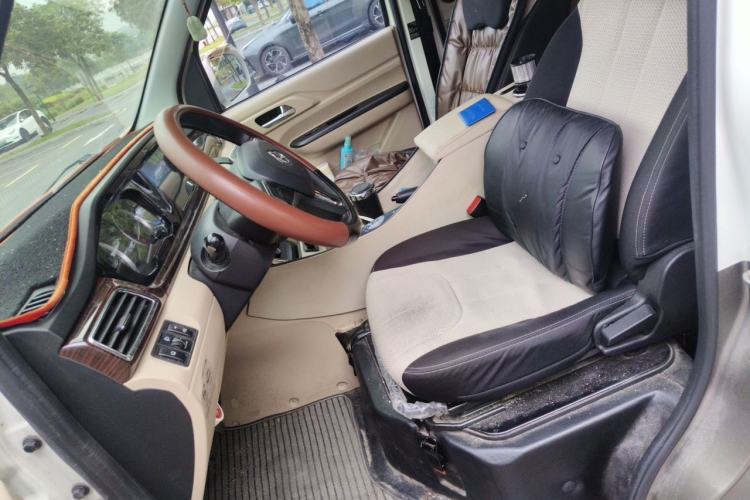 Used CHANGAN KUAYUE Xing V5 EV 2024 Luxury Model 6-Seater Gullwing Doors Left Front Seat