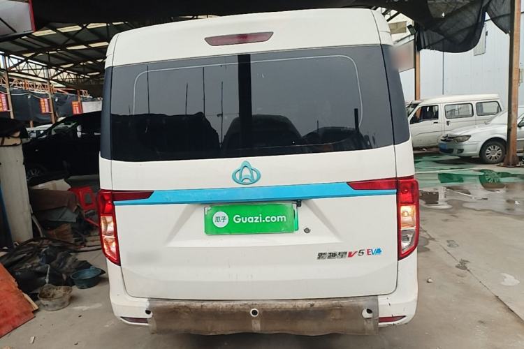 Used CHANGAN KUAYUE Xing V5 EV 2024 Smart Edition 6-Seater Side-Hinged Doors Rear