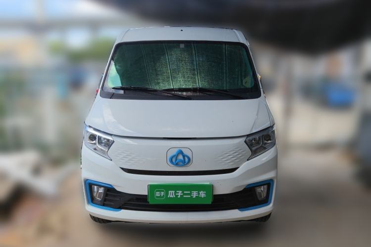 Used CHANGAN KUAYUE Xing V5 EV 2025 Model Luxury Bus, 6 Seats, CATL Front