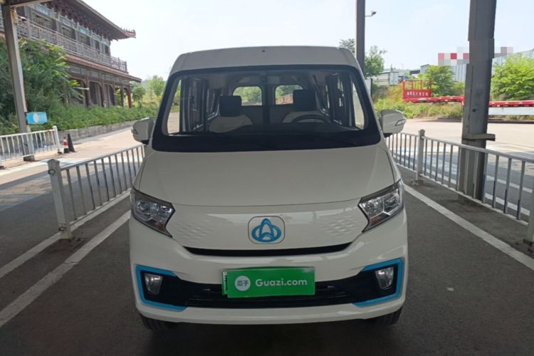Used CHANGAN KUAYUE Xing V5 EV 2025 Model Smart-Enjoy Bus, 6 Seats, CATL Front
