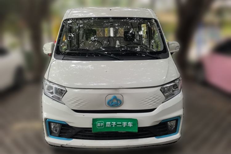 Used CHANGAN KUAYUE Xing V5 EV 2025 Model Luxury Bus, 6 Seats, CATL Front