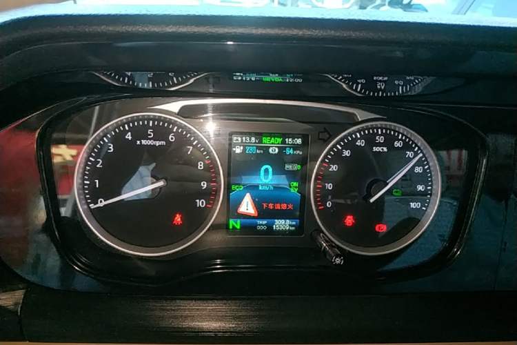 Used CHANGAN KUAYUE Xing V5 EV 2025 Model Smart-Enjoy Bus, 6 Seats, CATL Instrument Cluster