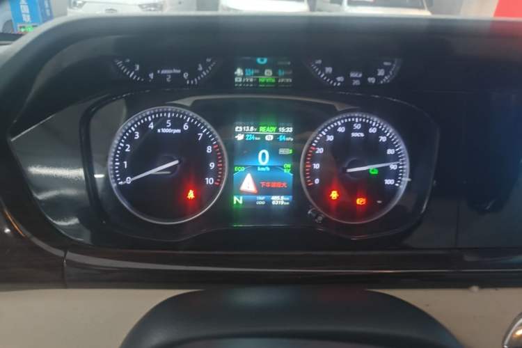 Used CHANGAN KUAYUE Xing V5 EV 2025 Model Luxury Bus, 6 Seats, CATL Instrument Cluster