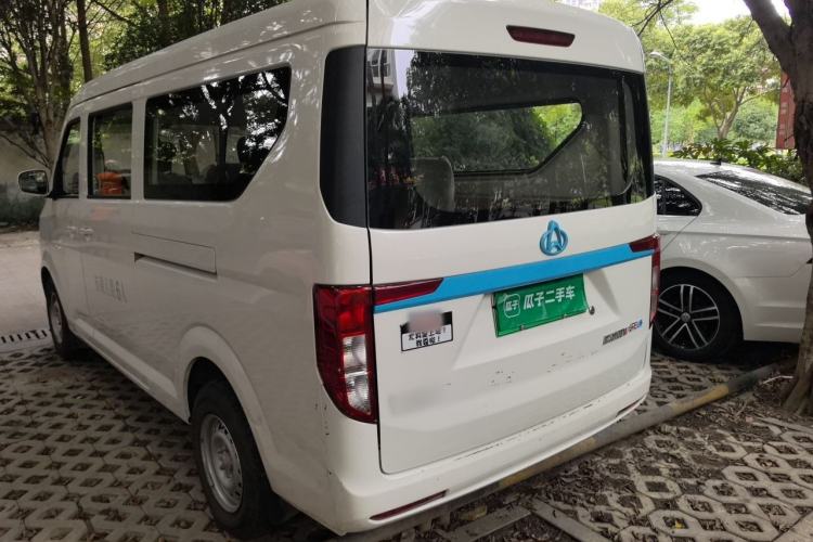 Used CHANGAN KUAYUE Xing V5 EV 2025 Model Luxury Bus, 6 Seats, CATL Rear Left 45 Deg