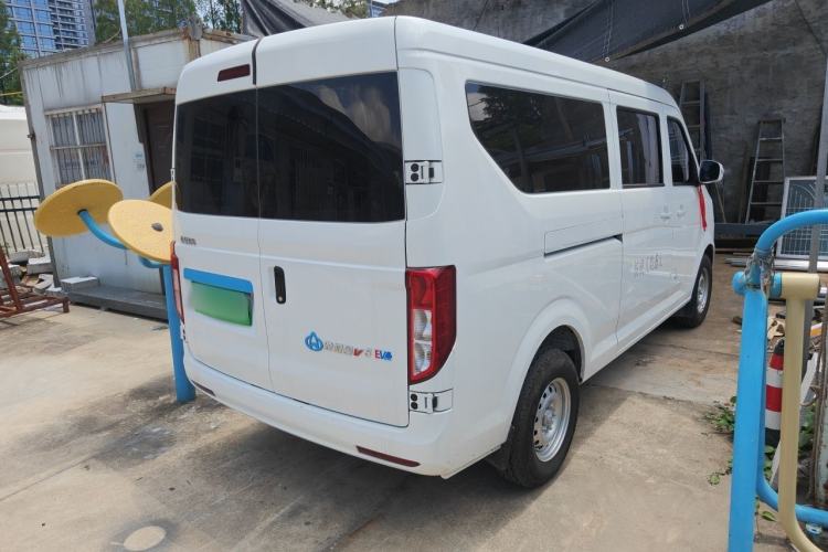 Used CHANGAN KUAYUE Xing V5 EV 2025 Model Luxury Bus, 6 Seats, CATL Rear Right 45 Deg