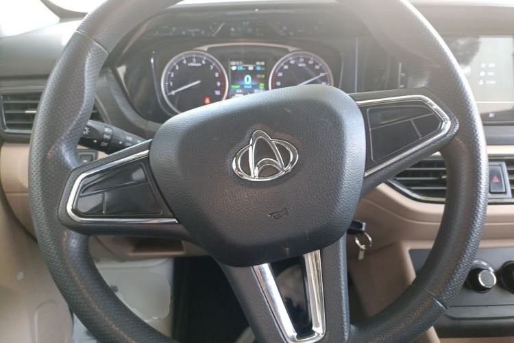Used CHANGAN KUAYUE Xing V5 EV 2025 Model Smart-Enjoy Bus, 6 Seats, CATL Steering Wheel