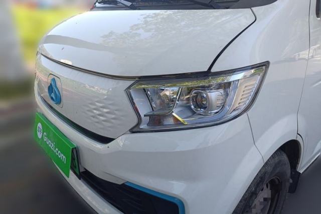 Used CHANGAN KUAYUE Xing V5 EV 2025 Model Smart-Enjoy Bus, 6 Seats, CATL