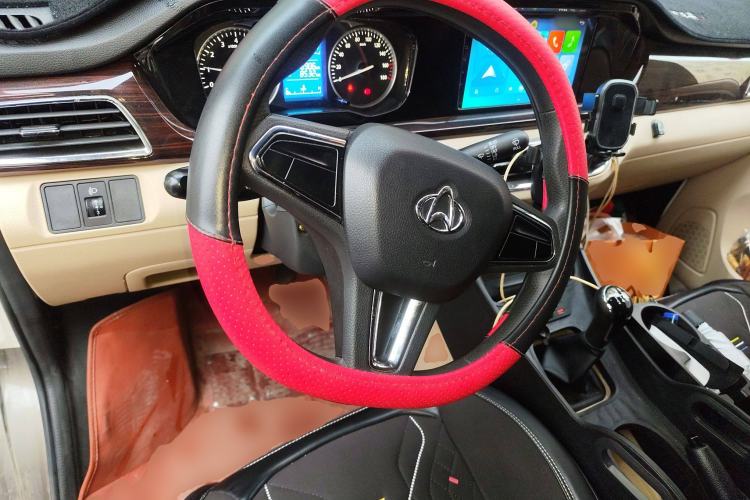 Used CHANGAN KUAYUE Xing V7 2022 1.6L Gasoline Comfort Version 2-Seat Dual-Side Doors DAM16KR Steering Wheel