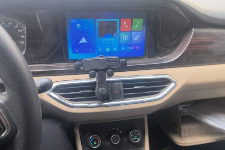 Used CHANGAN KUAYUE Xing V7 2022 1.6L Gasoline Comfort Version 2-Seat Dual-Side Doors DAM16KR Audio And AC Panel