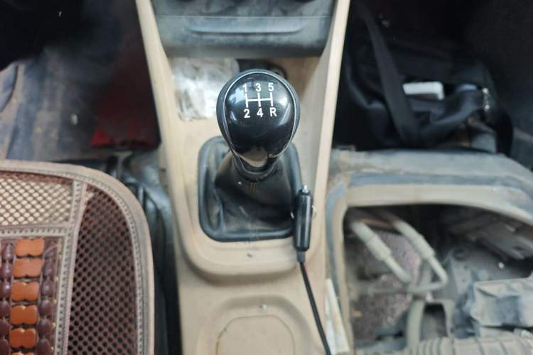 Used CHANGAN KUAYUE Xing V7 2022 1.6L Gasoline Comfort Version 2-Seat Dual-Side Doors DAM16KR Gear Lever