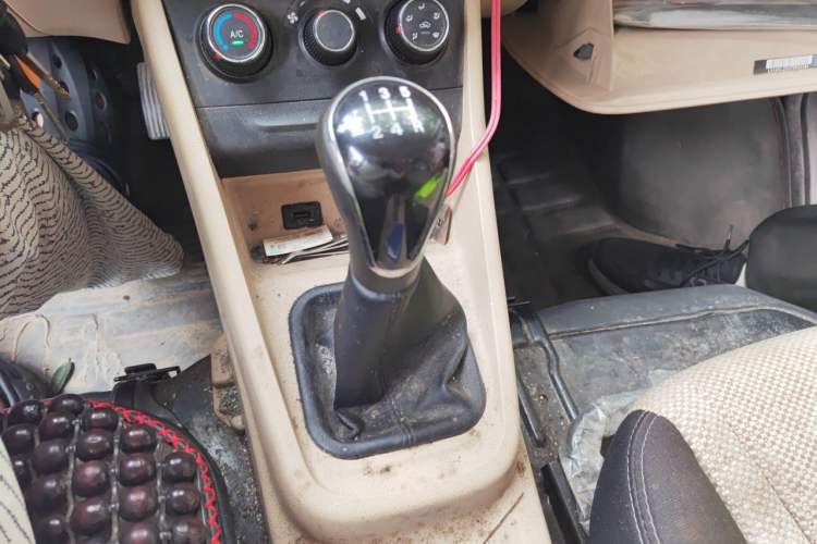 Used CHANGAN KUAYUE Xing V7 2022 1.6L Gasoline Comfort Version 5-Seater Dual-Door Design – DAM16KR Gear Lever