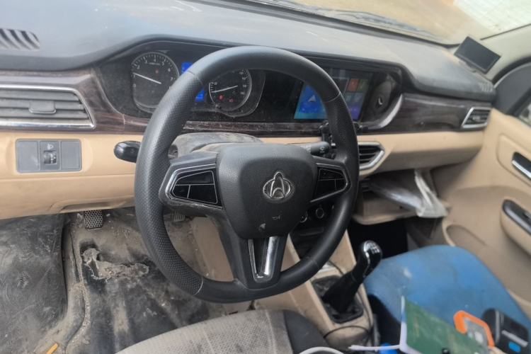 Used CHANGAN KUAYUE Xing V7 2022 1.6L Gasoline Comfort Version 2-Seat Dual-Side Doors DAM16KR Steering Wheel