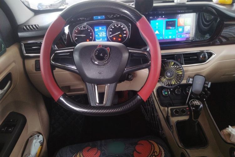 Used CHANGAN KUAYUE Xing V7 2022 1.6L Gasoline Comfort Version 5-Seater Dual-Door Design – DAM16KR Steering Wheel