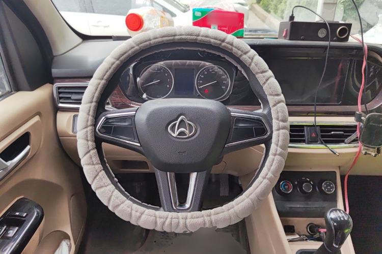 Used CHANGAN KUAYUE Xing V7 2022 1.6L Gasoline Comfort Version 5-Seater Dual-Door Design – DAM16KR Steering Wheel