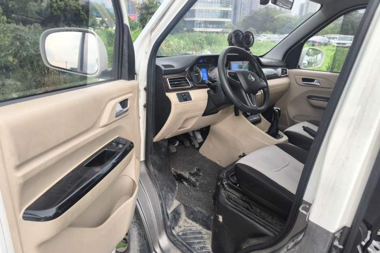 Used CHANGAN KUAYUE Xing V7 2022 1.6L Gasoline Comfort Version 5-Seater Dual-Door Design – DAM16KR Driver Seat