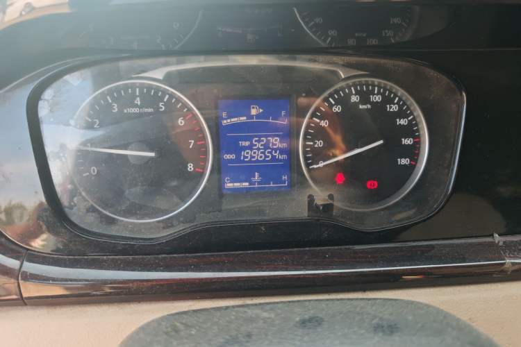 Used CHANGAN KUAYUE Xing V7 2022 1.6L Gasoline Comfort Version 5-Seater Liftback Door DAM16KR Odometer Close Up