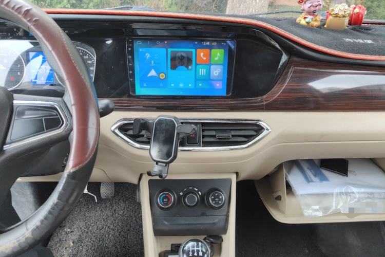 Used CHANGAN KUAYUE Xing V7 2022 1.6L Gasoline Luxury Model 2-Door Dual-Swing Doors DAM16KR Audio And AC Panel