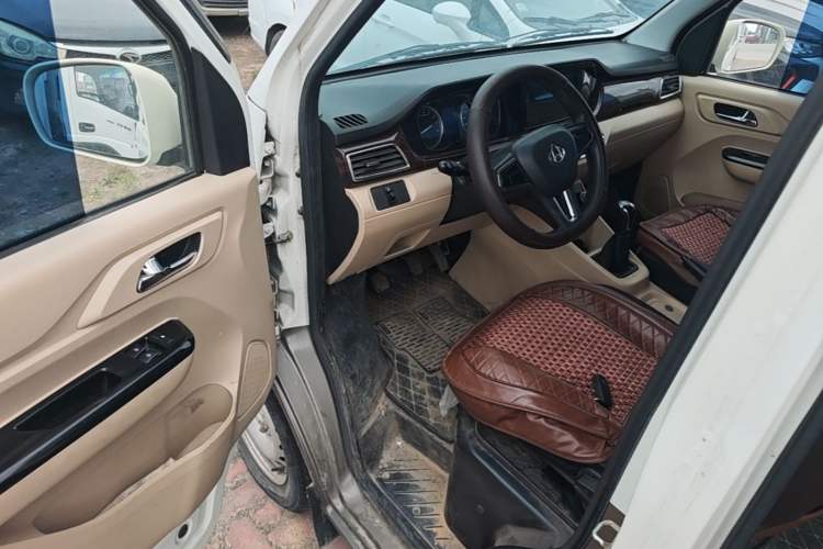 Used CHANGAN KUAYUE Xing V7 2022 1.6L Gasoline Comfort Version 5-Seater Dual-Door Design – DAM16KR Driver Seat