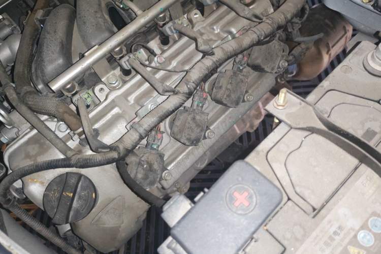 Used CHANGAN KUAYUE Xing V7 2022 1.6L Gasoline Comfort Version 2-Seat Dual-Side Doors DAM16KR Engine Bay Left