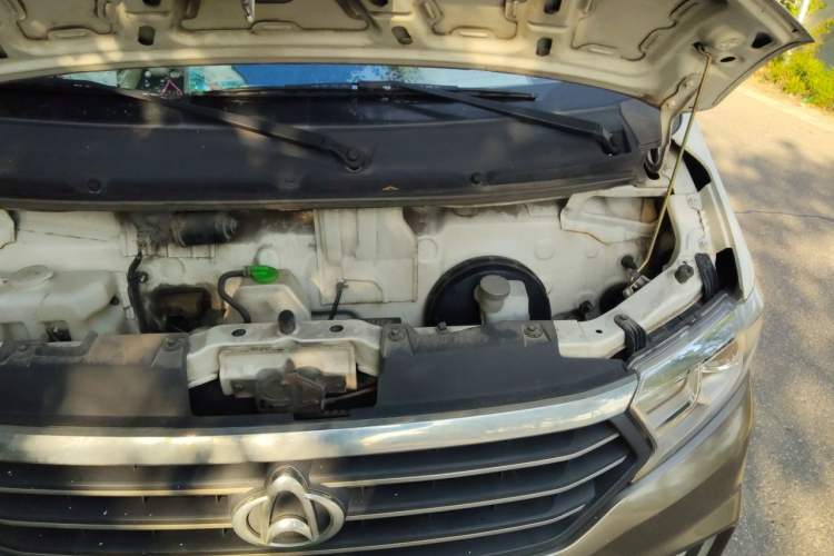 Used CHANGAN KUAYUE Xing V7 2022 1.6L Gasoline Comfort Version 2-Seat Dual-Side Doors DAM16KR Engine Bay Left