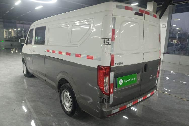 Used CHANGAN KUAYUE Xing V7 2022 1.6L Gasoline Comfort Version 5-Seater Dual-Door Design – DAM16KR Exterior 3