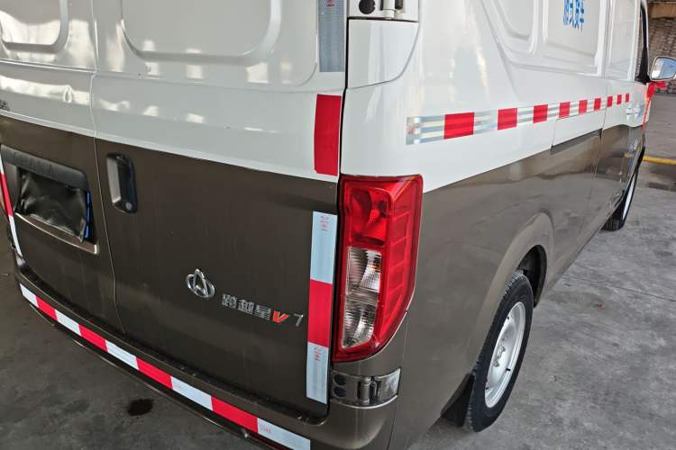 Used CHANGAN KUAYUE Xing V7 2022 1.6L Gasoline Comfort Version 2-Seat Dual-Side Doors DAM16KR Exterior 3
