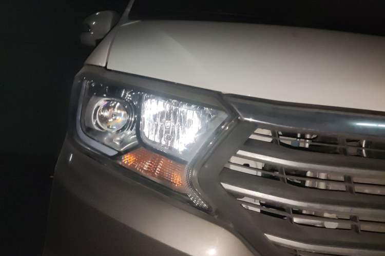 Used CHANGAN KUAYUE Xing V7 2022 1.6L Gasoline Comfort Version 2-Seat Dual-Side Doors DAM16KR Exterior 6