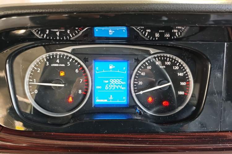 Used CHANGAN KUAYUE Xing V7 2022 1.6L Gasoline Comfort Version 2-Seat Dual-Side Doors DAM16KR Instrument Cluster