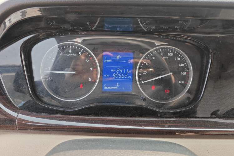 Used CHANGAN KUAYUE Xing V7 2022 1.6L Gasoline Luxury Model 2-Door Dual-Swing Doors DAM16KR Instrument Cluster