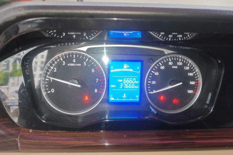 Used CHANGAN KUAYUE Xing V7 2022 1.6L Gasoline Comfort Version 2-Seat Dual-Side Doors DAM16KR Instrument Cluster