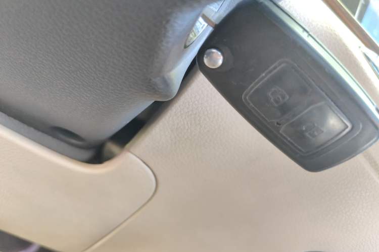 Used CHANGAN KUAYUE Xing V7 2022 1.6L Gasoline Comfort Version 2-Seat Dual-Side Doors DAM16KR Interior 1