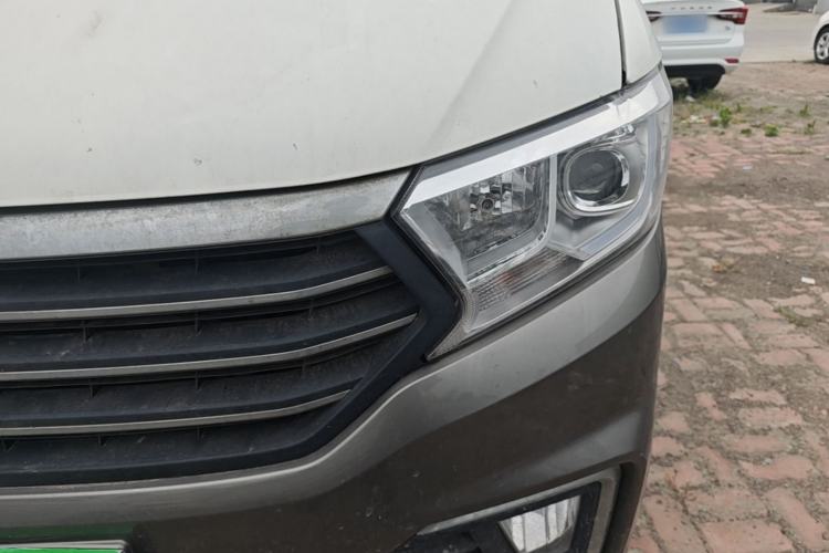 Used CHANGAN KUAYUE Xing V7 2022 1.6L Gasoline Comfort Version 5-Seater Dual-Door Design – DAM16KR Left Front Headlight