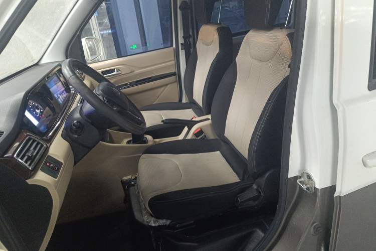 Used CHANGAN KUAYUE Xing V7 2022 1.6L Gasoline Comfort Version 5-Seater Dual-Door Design – DAM16KR Left Front Seat