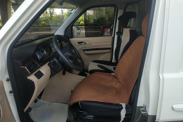 Used CHANGAN KUAYUE Xing V7 2022 1.6L Gasoline Luxury Model 2-Door Dual-Swing Doors DAM16KR Left Front Seat