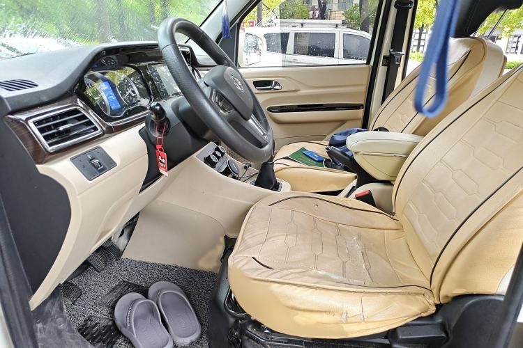Used CHANGAN KUAYUE Xing V7 2022 1.6L Gasoline Comfort Version 5-Seater Dual-Door Design – DAM16KR Left Front Seat