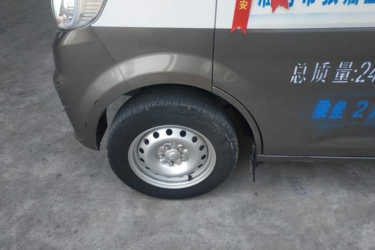 Used CHANGAN KUAYUE Xing V7 2022 1.6L Gasoline Luxury Model 2-Door Dual-Swing Doors DAM16KR Left Front Wheel Hub