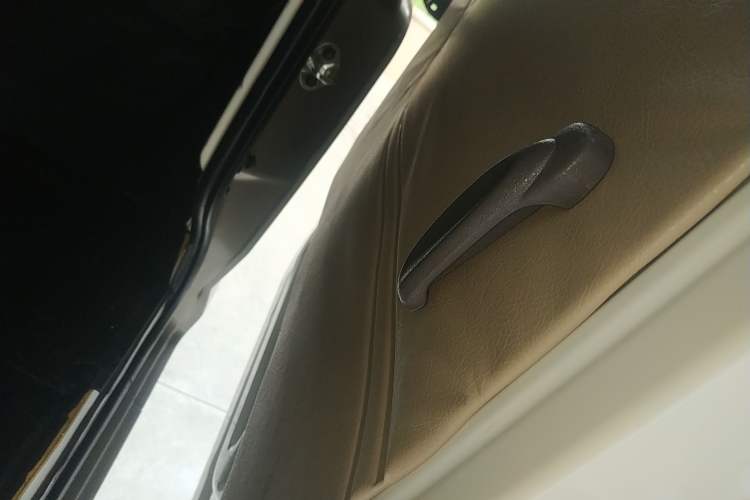 Used CHANGAN KUAYUE Xing V7 2022 1.6L Gasoline Luxury Model 2-Door Dual-Swing Doors DAM16KR Left Rear Door Interior