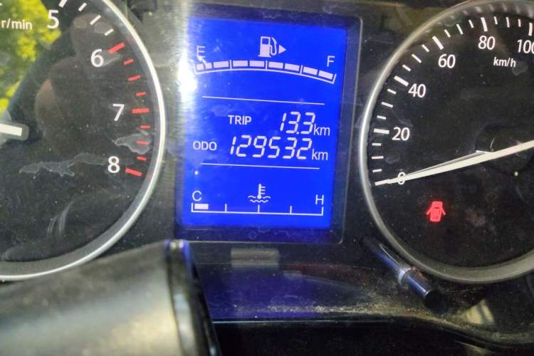 Used CHANGAN KUAYUE Xing V7 2022 1.6L Gasoline Comfort Version 2-Seat Dual-Side Doors DAM16KR Odometer Close Up