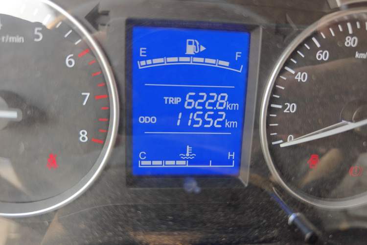 Used CHANGAN KUAYUE Xing V7 2022 1.6L Gasoline Comfort Version 2-Seat Dual-Side Doors DAM16KR Odometer Close Up