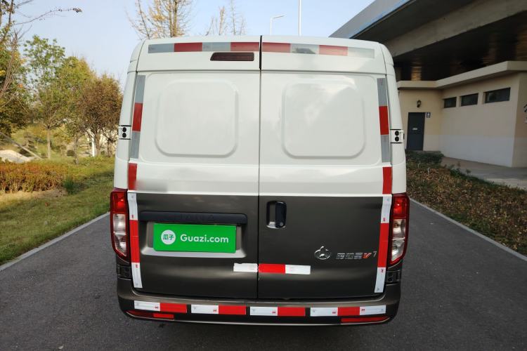 Used CHANGAN KUAYUE Xing V7 2022 1.6L Gasoline Comfort Version 2-Seat Dual-Side Doors DAM16KR Rear