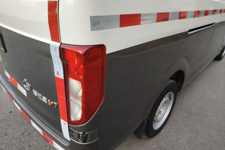 Used CHANGAN KUAYUE Xing V7 2022 1.6L Gasoline Comfort Version 2-Seat Dual-Side Doors DAM16KR Right Rear Taillight