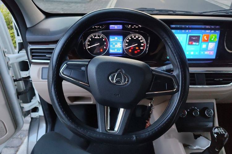 Used CHANGAN KUAYUE Xing V7 2022 1.6L Gasoline Comfort Version 2-Seat Dual-Side Doors DAM16KR Steering Wheel