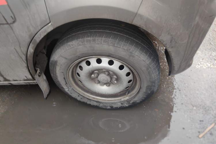 Used CHANGAN KUAYUE Xing V7  Right Front Wheel Hub