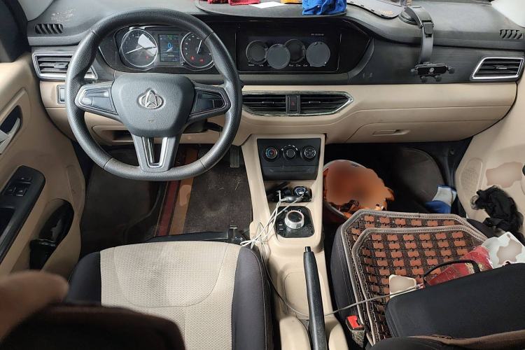Used CHANGAN KUAYUE Xing V7 EV 2023 250km Double-Door Standard Version 2 Seats Center Console