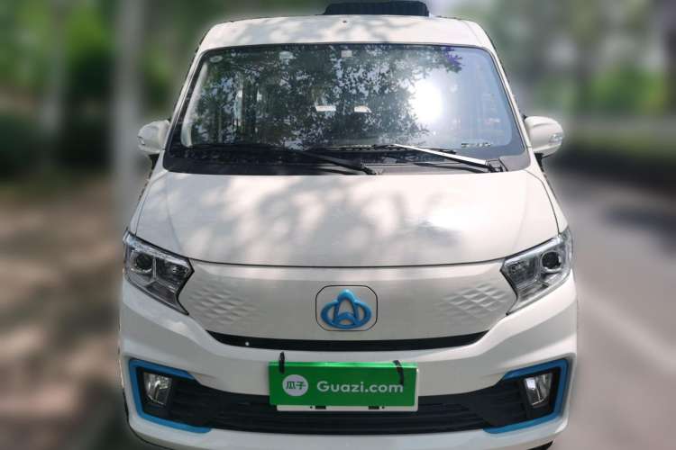 Used CHANGAN KUAYUE Xing V7 EV 2024 316 km Luxury Dual-Door Version 6 Seats Front