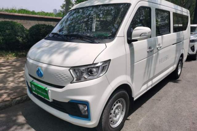 Used CHANGAN KUAYUE Xing V7 EV 2024 316 km Luxury Dual-Door Version 6 Seats